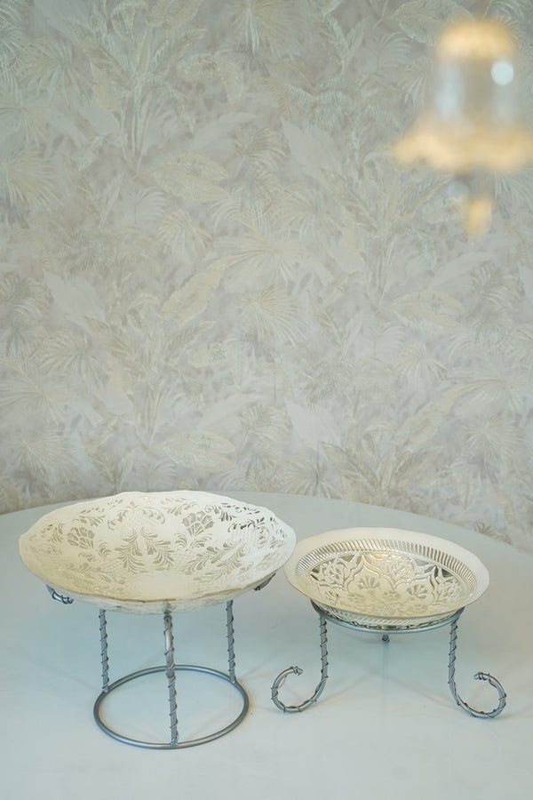 White and Silver Turkish bowl set